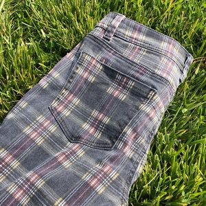 Women’s plaid print denim size 9
